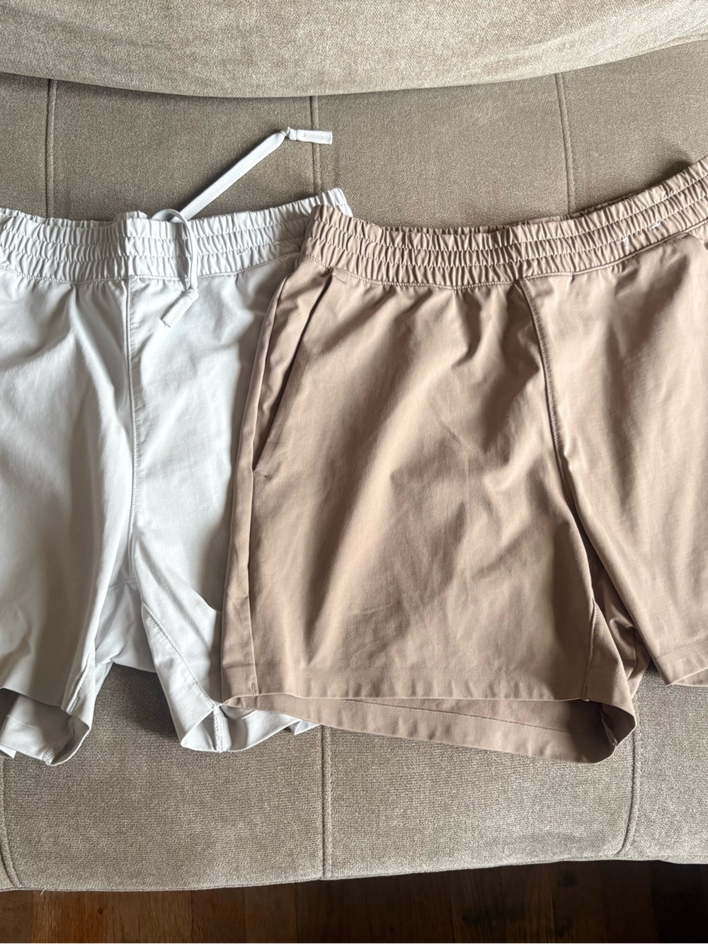 Men’s Uniqlo Stretch Shorts Size Small